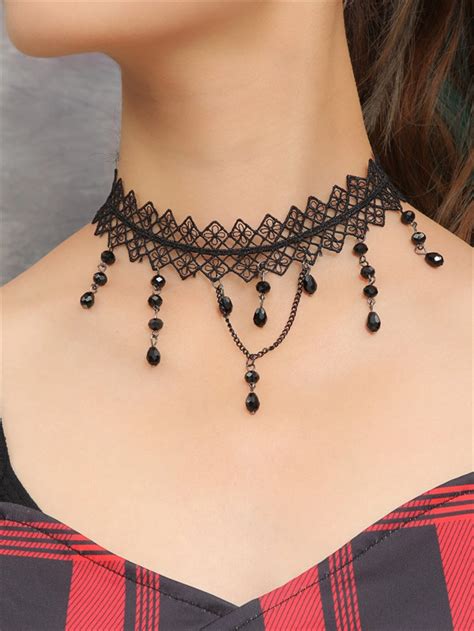 Why Do Girls Wear Chokers Reasons Found In A Fashion Blog