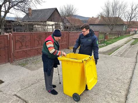 Pubela Galben Se Colecteaz N Bistri A I Cartiere Excep Ie La