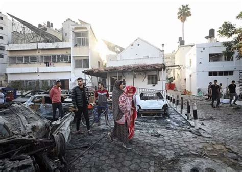 Esplosione All Ospedale Al Alhi Di Gaza Dago Fotogallery