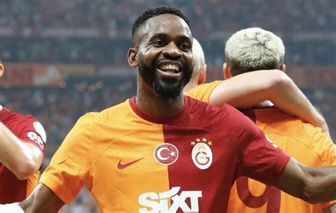 Le Real Betis en négociations avec Galatasaray pour Cédric Bakambu