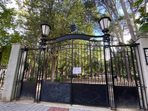 El Ayuntamiento Cierra Los Parques De Albacete Y El Cementerio Ante La