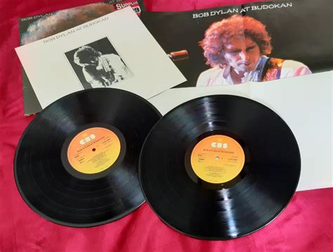 BOB DYLAN at BUDOKAN Double Vinyl + Wall Poster & Booklet, Hobbies ...