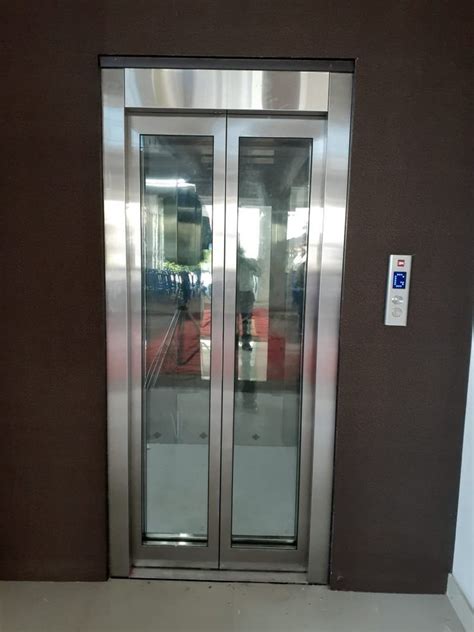 Ss Glass Door Passenger Elevator Without Machine Room Maximum Speed 0 5 M Sec At Rs 850000 In