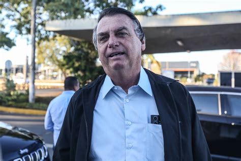 Bolsonaro Tenta Jogar Trama Golpista Para Heleno E Braga Netto E