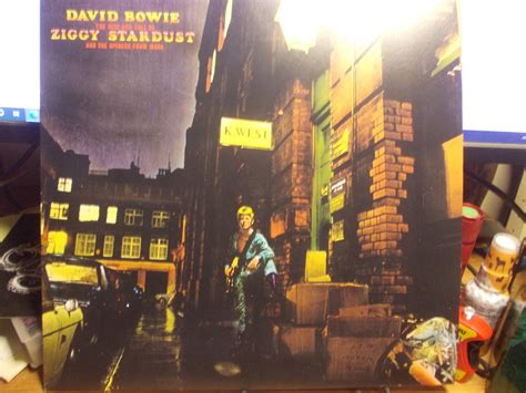 Se Produkter Som Liknar David Bowie The Rise And Fa P Tradera