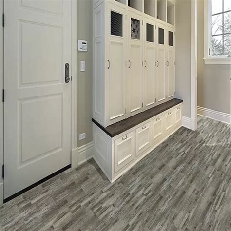 Farmstead Decatur Reclaimed Oak Global Gem Vinyl Flooring