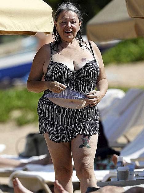 Hot Sexy Roseanne Barr Bikini Pics