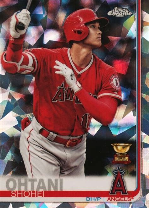 Shohei Ohtani 2019 Topps Chrome Sapphire Edition 250 Base Swinging