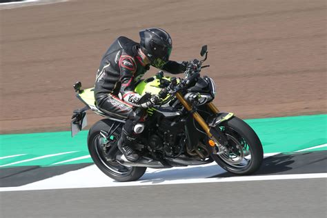 Triumph Street Triple R And Rs Road And Track Visordown