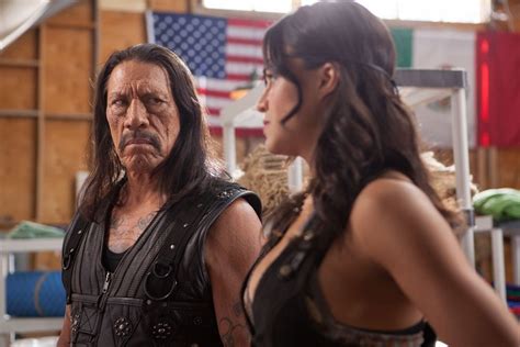 Foto De Danny Trejo Machete Kills Foto Michelle Rodriguez Danny Trejo Foto 68 De 122