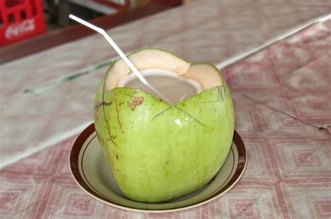 Coba 15 Hari Minum Air Kelapa Setelah Lebaran 5 Manfaat Ini Akan