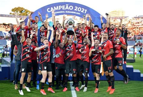 As Imagens Da Final Da Copa Sul Americana Entre Athletico PR E RB