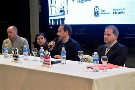 Presentación de la Feria del Libro evento cultural literario y