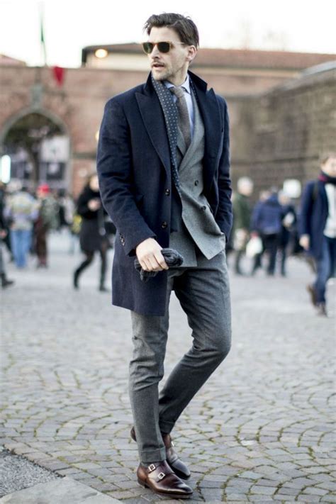 Estilo De Homem Elegante - Homem Elegante 2,550 Fotos De Stock De Com De Homem Imponente Retrato