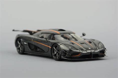 Frontiart Koenigsegg One Carbon Color Resin Hand Made Model Car