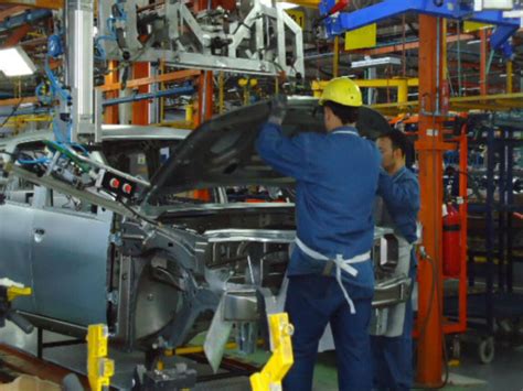 Caída del sector automotriz venezolano Meer