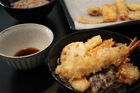 【大晦日】天丼てんやの年越し天ぷらそばの作り方と盛りつけ方 良質節約生活 100万円1年