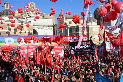 Siamo Maggioranza Cgil E Uil Piazze Piene E Adesione Oltre Il 70