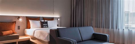 Family Hotel in Frankfurt | Moxy Frankfurt City Center