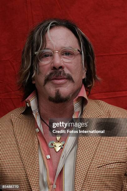 Mickey Rourke Actor Fotos Photos and Premium High Res Pictures - Getty ...