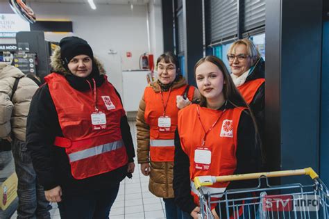 Caritas Zbiera Ywno Po Raz Paczki Trafi Do Potrzebuj Cych W