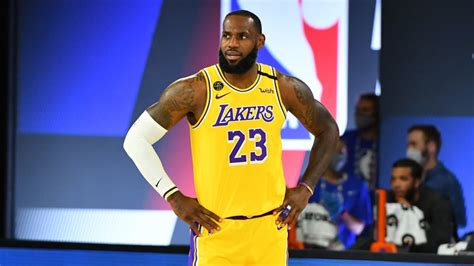 LeBron James Demands His Lakers' Teammates Stop Antics On Sidelines