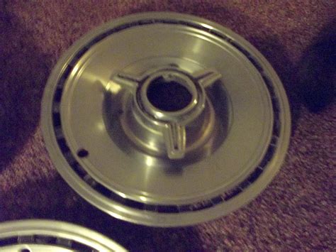 Pontiac Motor Division Pmd Spinner Hubcaps Wheel Covers Oem