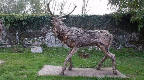 Sculpture Cerf En Bois Flott Youtube