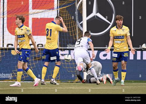 Club S Ferran Jutgla Scoring The Goal During A Soccer Match Between