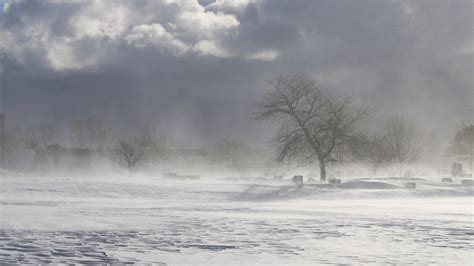 Heavy Winter Storm Hits Us Over 1 400 Flights Cancelled World News Hindustan Times