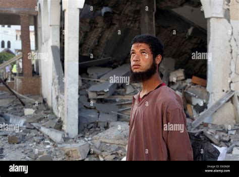 En Khan Younis En La Franja De Gaza Territorio Palestino 23 Aug