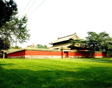 Tiantan Park - Beijing: Get the Detail of Tiantan Park on Times of India Travel