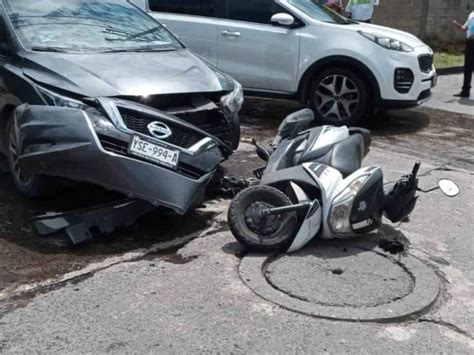 Autom Vil Atropella A Motociclista En Tierra Blanca