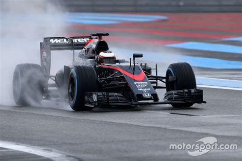 Mclaren Enfrenta Problemas No Dia De Testes Na Fran A