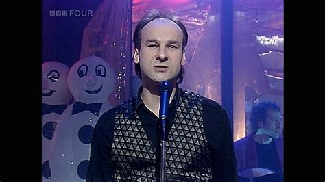 Christmas Totp Mike The Mechanics The Living Years