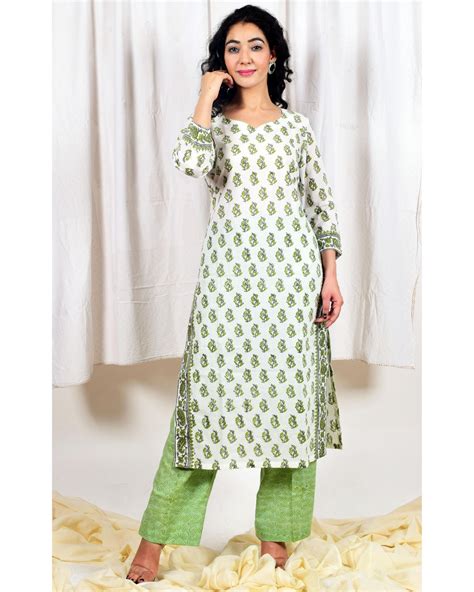 Light Green Floral Kurta And Pants With Dupatta Set Of Three By