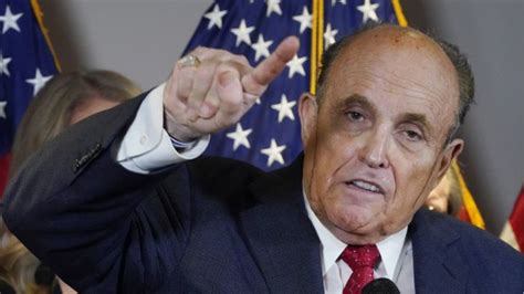 Demandan por agresión sexual a Rudy Giuliani exalcalde de Nueva York y