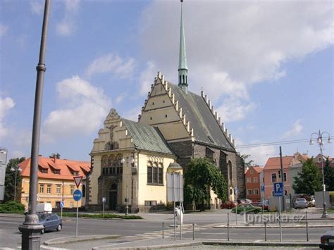 Kostel Svat Ho Bartolom Je V Pardubic Ch