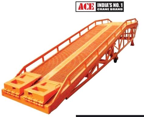 Mobile Hydraulic Dock Ramp For Industrial Lifting Capacity Ton