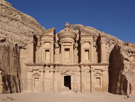 File:Petra Jordan BW 43.JPG - Wikipedia