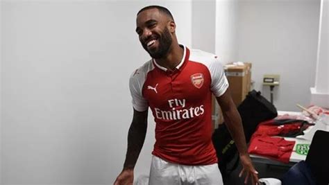 Alexandre Lacazette 920 Video Yandex Te Bulundu