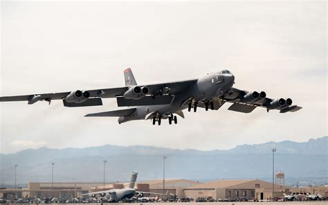 Herunterladen Hintergrundbild Boeing B 52 Stratofortress Us Air Force