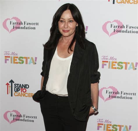 M Dico De Shannen Doherty Revela Que A Atriz Teve Conforto Em Seus