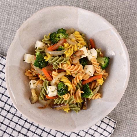 Ensalada De Pasta Con Verduras A La Plancha Y Queso Feta Para Olla