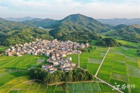 人民日报头版报道丨江西奋力打造生态文明建设高地（高质量发展调研行） 中国江西网