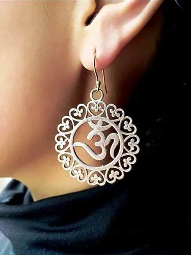 Sng Round Shrinath Art Gallery Brass Earring With Om Design At Rs