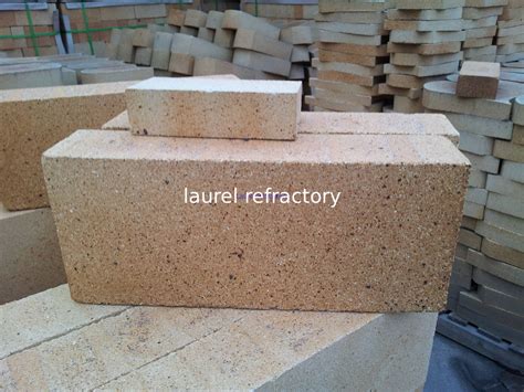 High Temperature Insulated Fire Bricks Clay Refractories Erosion Resistant