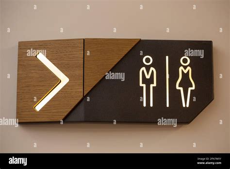 Comfort room signage hi-res stock photography and images - Alamy