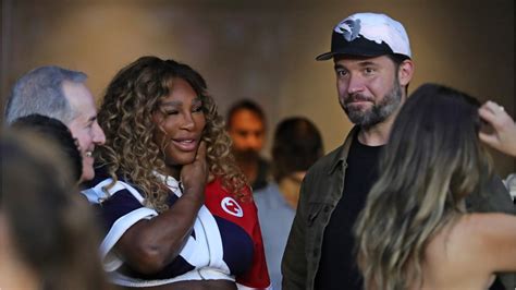 GALA VIDEO Serena Williams enceinte le sexe du bébé révélé de façon