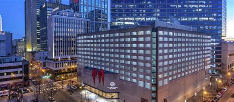 Explore the DoubleTree by Hilton Hotel Nashville Downtown | SPIRE ...